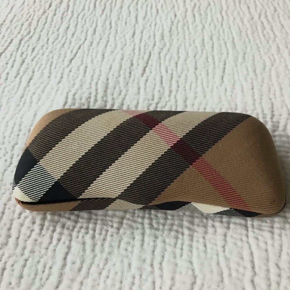 BURBERRY Nova Check Glasses Clam-Shell Hard Case